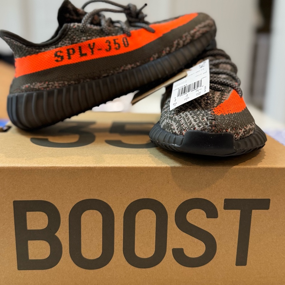 Yeezy Boost 350 V2 Carbel/Stegry/Solred Sneakers Authentic!!!
